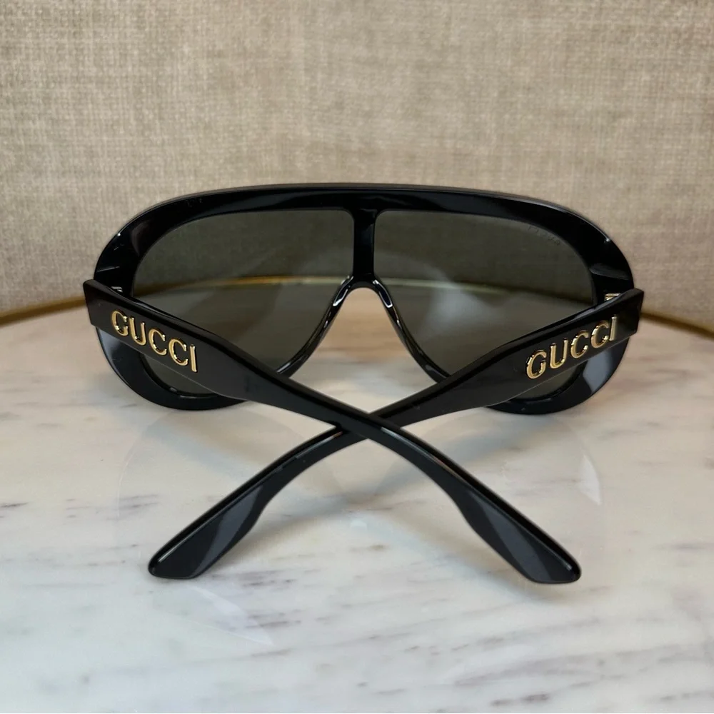 New! Authentic Gucci Shield Sunglasses - Picture 10 of 14